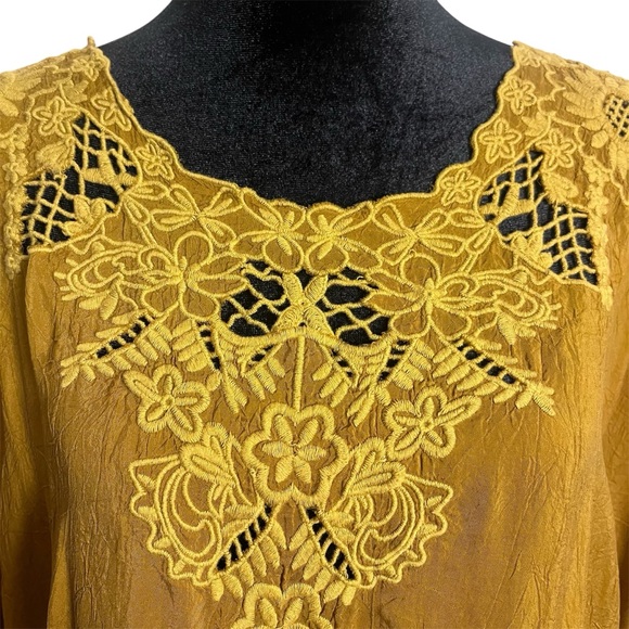 Johnny Was Golden Ochre Embroidered Tunic Top Lace Detail - Size M - Picture 3 of 8